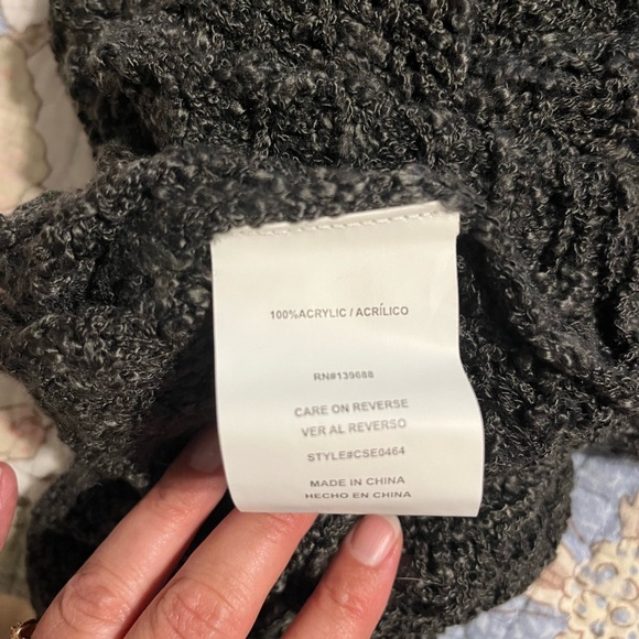 Alter’d State Sweater with sheer ripped-back detail, Size M - Picture 4 of 4